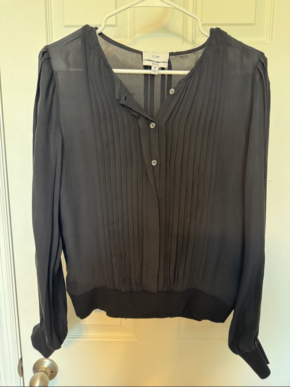 Et Eais Black Silk Pleated Front Long-Sleeve Blouse - Lightweight Women's Top